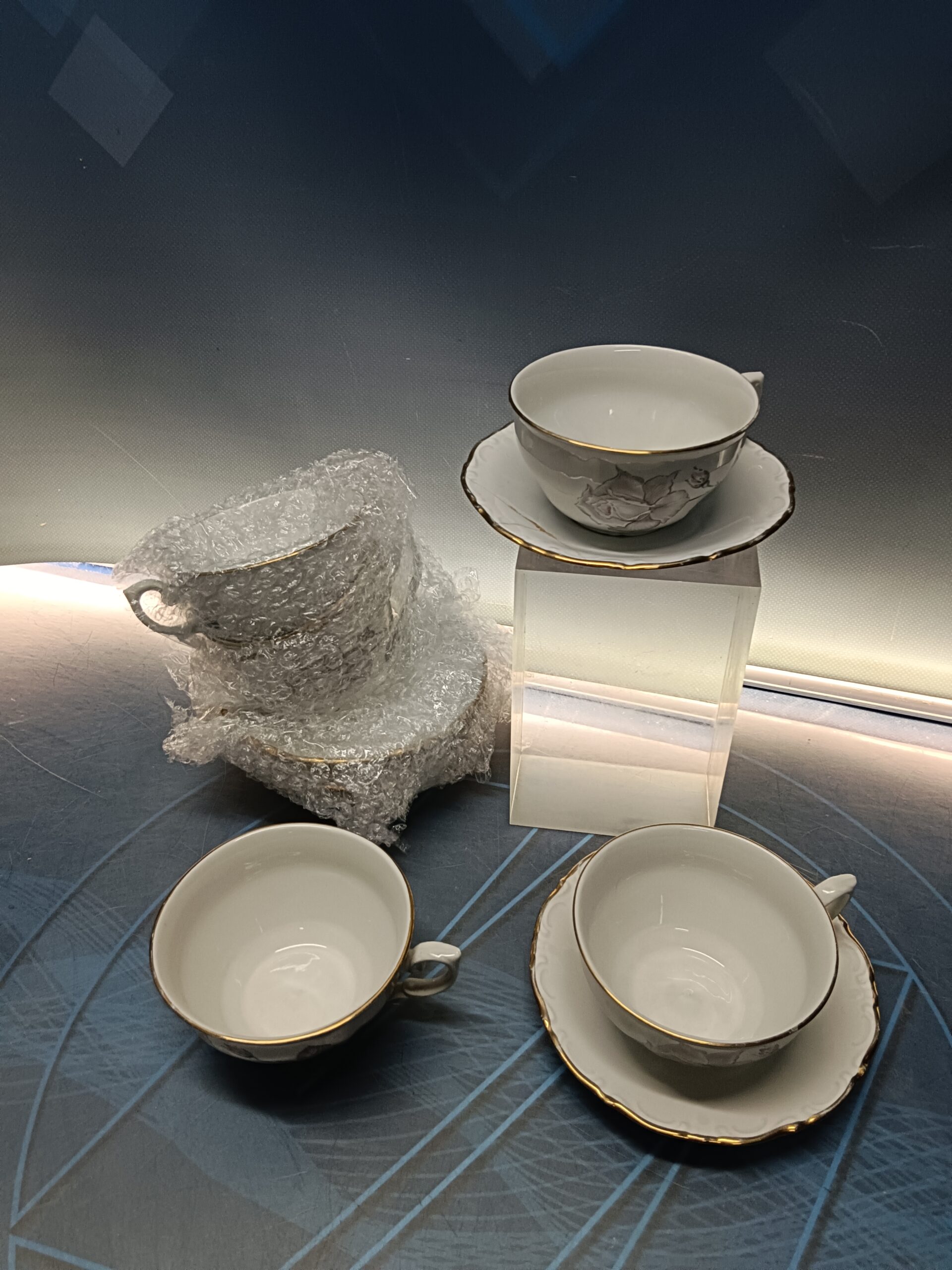 Juego de te o cafe ( 5 tazas, 5 platos) CAFE VINTAGE MOAHSA PORCELANA, vigo