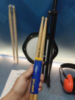 Pad de prácticas con soporte + par de baquetas y protector auditivo - Imagen 9