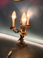 Clásica Lampara de mesa, mesilla, bronce, 3 brazos 38x20 cm - Imagen 9