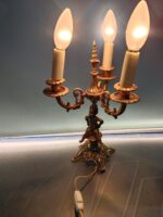 Clásica Lampara de mesa, mesilla, bronce, 3 brazos 38x20 cm - Imagen 3