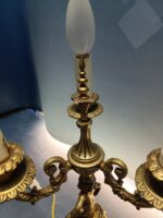 Clásica Lampara de mesa, mesilla, bronce, 3 brazos 38x20 cm - Imagen 12