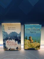 Dos libros de Eduardo mendoza-Riña de gatos + Una comedia ligera
