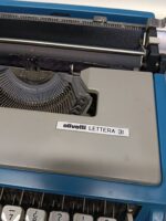 preciosa Máquina de escribir olivetti lettera 31 - Imagen 8
