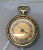 Antiguo reloj de bolsillo Distinguo. Funciona. 50 mm.