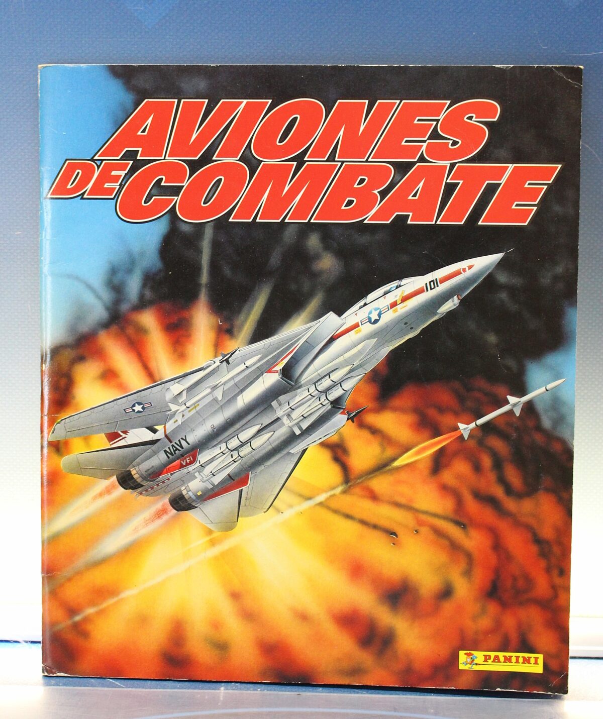 IMG_7479 Álbum de cromos Aviones de Combate. Panini. - Imagen 1