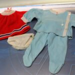 Ropa para muñeca grandota, años 60 – 70.