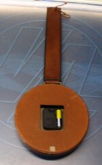 Reloj de pared Radiant. Cuero y latón. - Imagen 4