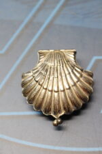 Rosario de mano de Santiago de Compostela y cajita en forma de concha. - Imagen 7