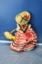 08. Antigua muñeca traje regional de Monaco. Ojos durmientes. Años 50. - Imagen 7