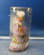 10. Antigua muñeca recuerdo de París, Campos Elíseos. - Imagen 2