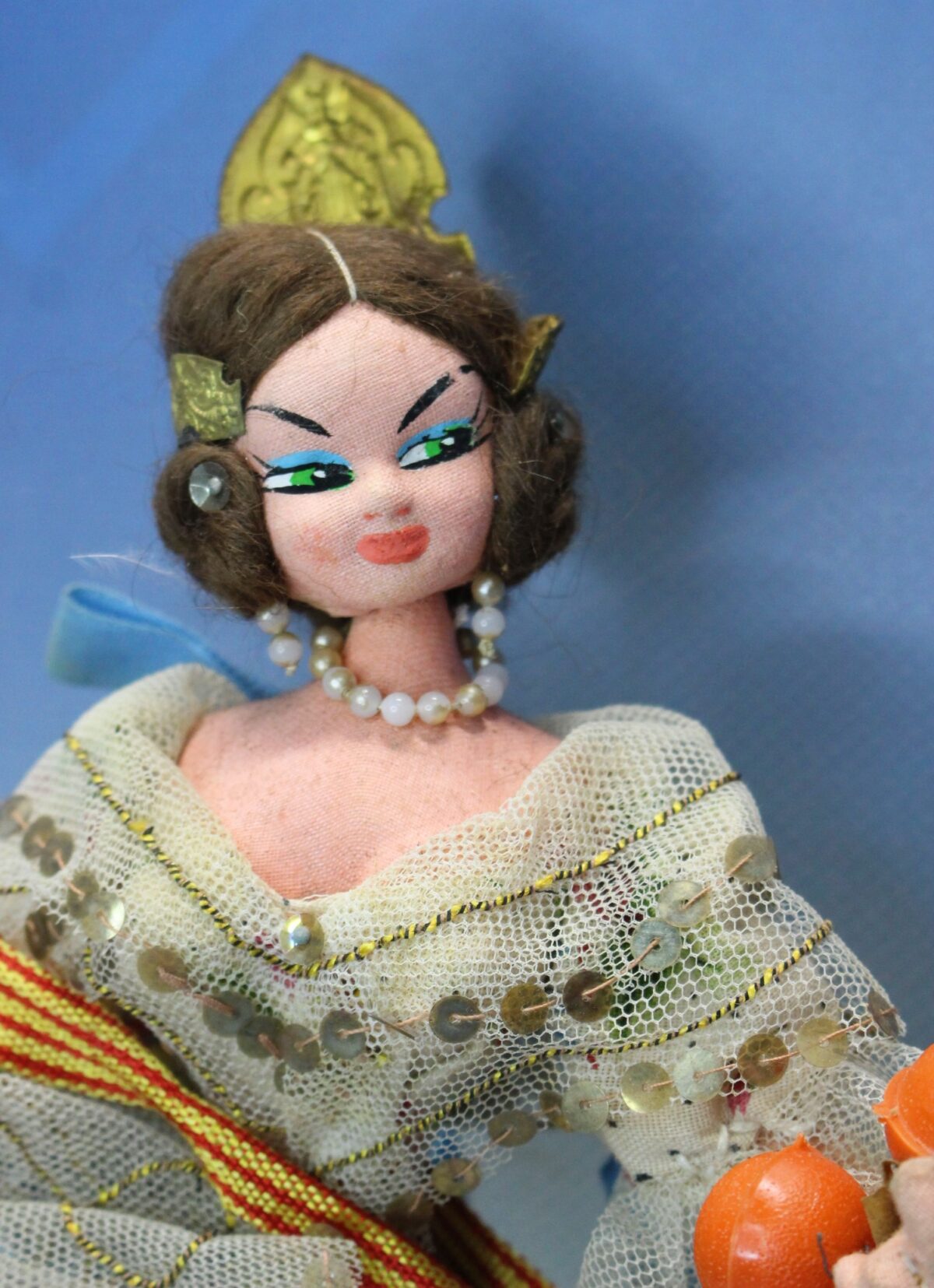 IMG_7871 13. Antigua muñeca Layna Fallera, traje regional de Valencia. Años 60. - Imagen 1