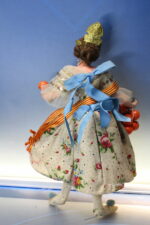 13. Antigua muñeca Layna Fallera, traje regional de Valencia. Años 60. - Imagen 5