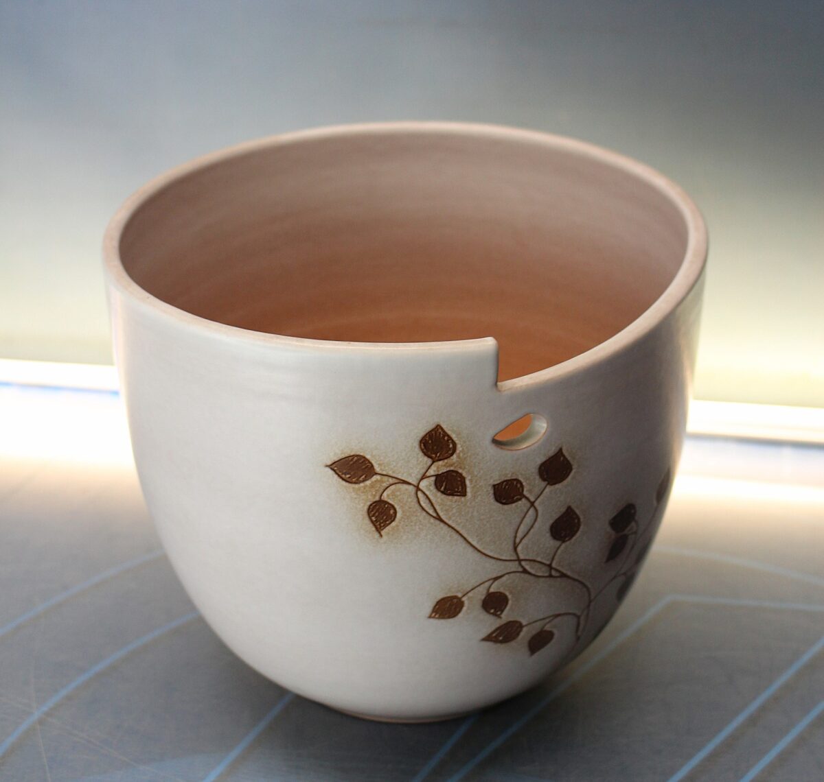 IMG_8034 Jarrón, macetero cerámica artística firmada Serra. - Imagen 1