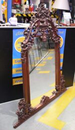 Gran espejo en madera tallada. - Imagen 5