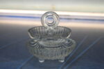 Especiero vintage de vidrio. Doble concha de cristal, salero y pimentero. - Imagen 2
