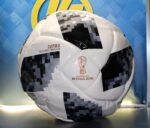Balón de fútbol Adidas Telstar 18 Jumbo Match Ball Replica de la Copa Mundial de la FIFA Rusia 2018. - Imagen 2