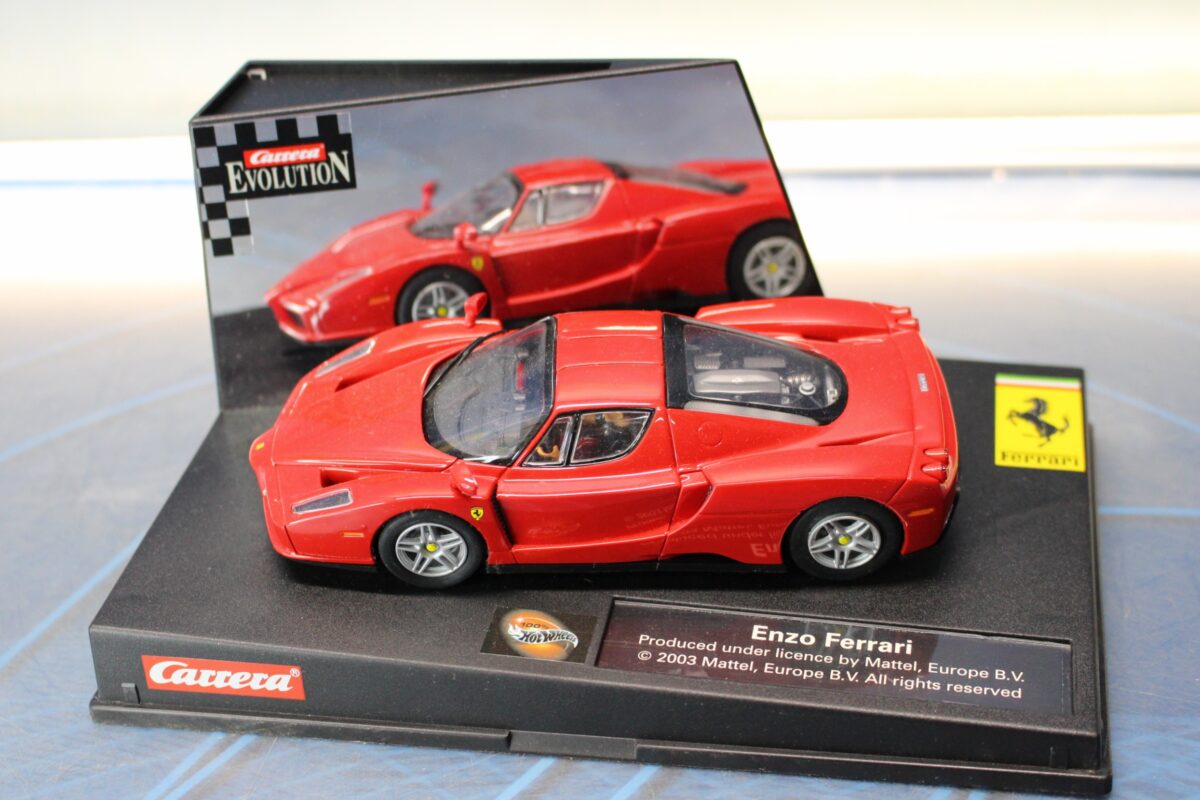 IMG_8430 Enzo Ferrari Carrera Evolution. Coche slot Mattel 2003. - Imagen 1