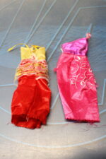 Barbie. 3 vestidos talla Barbie. Mattel. Vintage. - Imagen 3