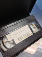 Película en VHS regreso del más allá, con Ana Obregón - Imagen 4