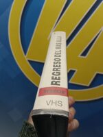 Película en VHS regreso del más allá, con Ana Obregón - Imagen 8