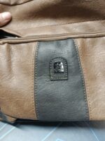 Bolso de piel by clair,s bags en perfecto estado - Imagen 2