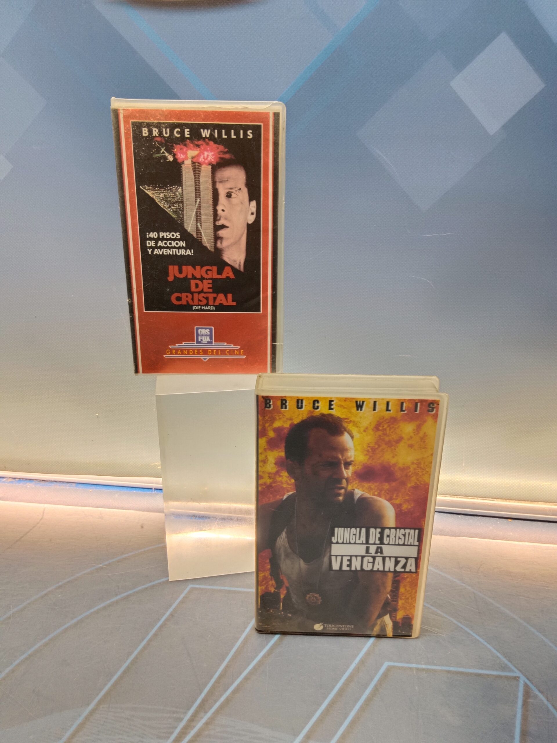 Dos VHS La jungla de cristal + La jungla de cristal la venganza