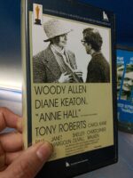 Dos cintas VHS, ANNIE HALL, MISTERIOSO ASESINATO EN MANHATTHAN - Imagen 2