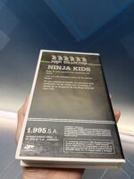 Película en VHS ninja kids - Imagen 8
