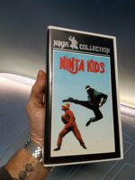 Película en VHS ninja kids