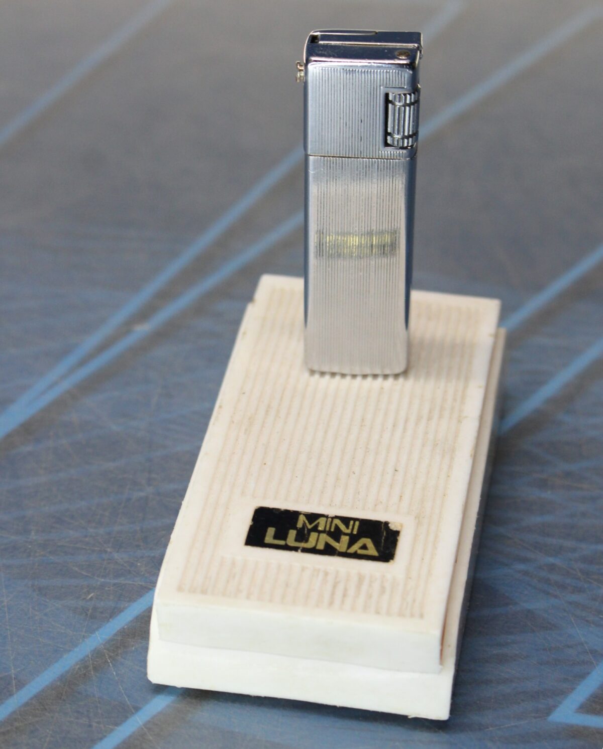 IMG_9019 Mechero vintage Mini Luna. - Imagen 1