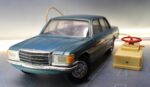 Juguete antiguo: Mercedes 450 SE, Rico.