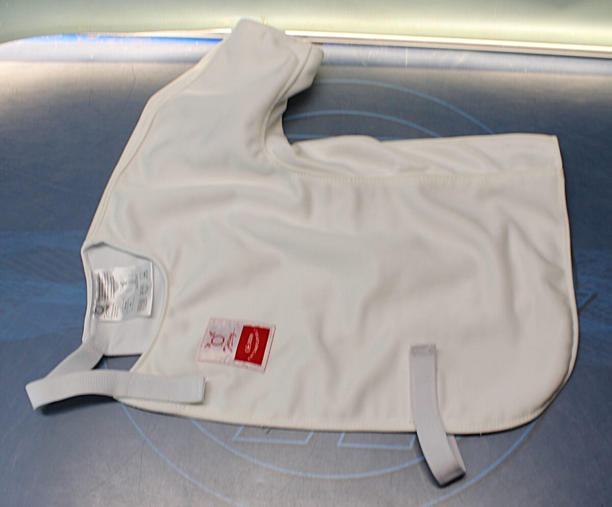 IMG_9113 Equipación esgrima: Peto interior CE 350N /CFA 350N, Talla M. - Imagen 1