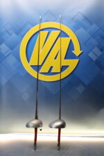 02. Equipación esgrima: Pareja de Espadas eléctricas HS. - Imagen 2