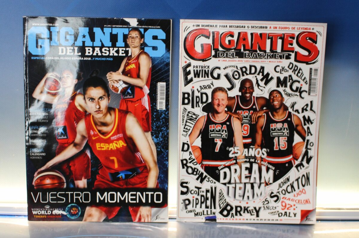 IMG_9381 2 Revistas Baloncesto. Gigantes del Basket de 2017 y 2018. - Imagen 1