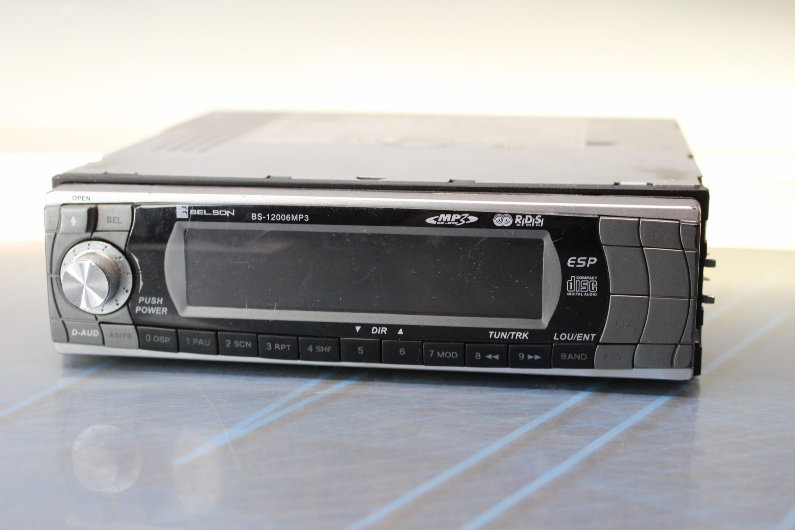 Belson BS-12006MP3. Autorradio, radio cd para coche.