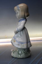 Niña. Figura de porcelana Sanbo. Vintage. - Imagen 5