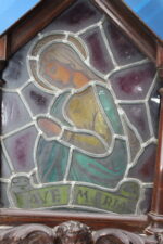 Antigua caja de luz con vidriera de la virgen María. - Imagen 10