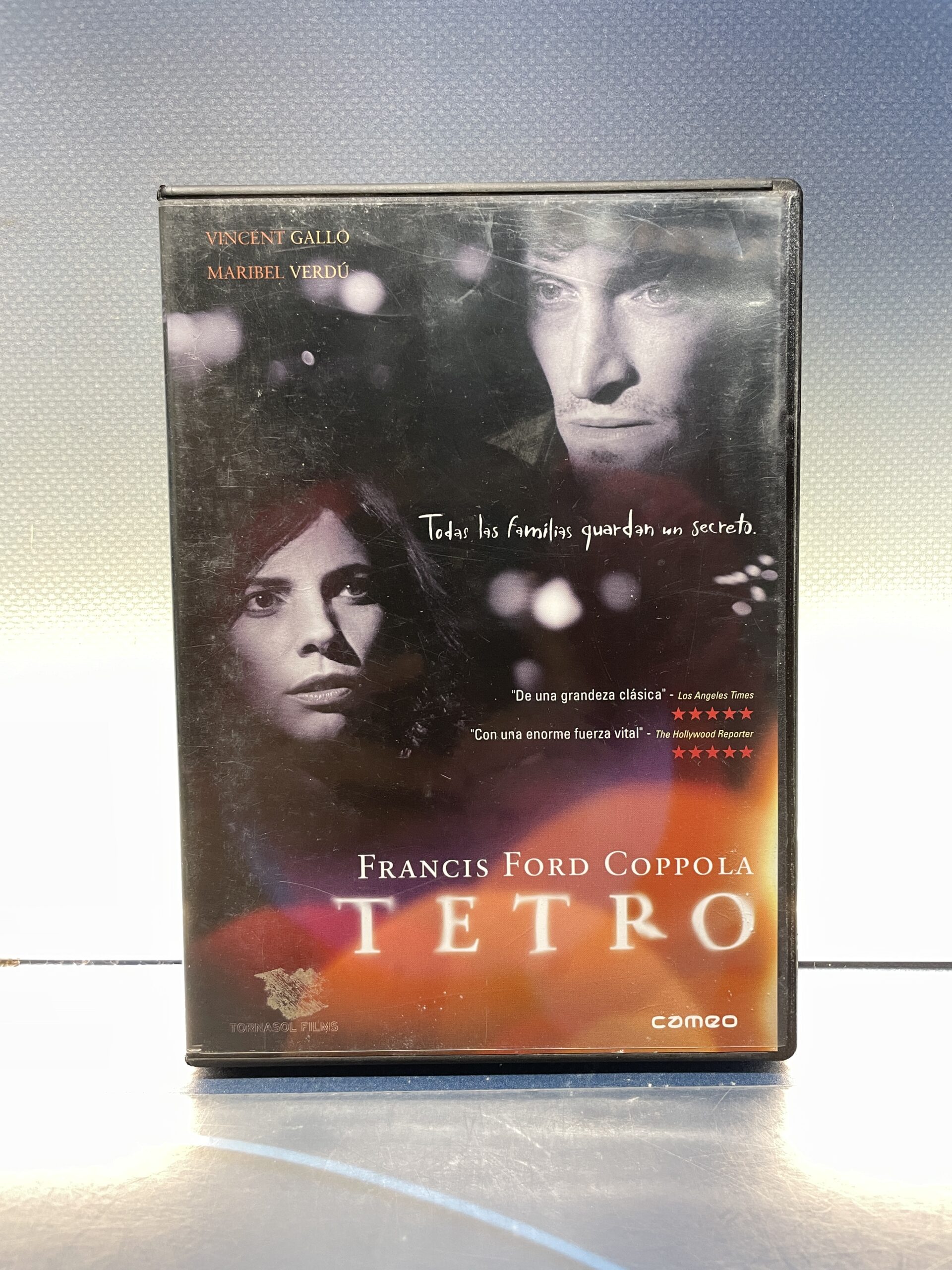 DVD todas las familias guardan un secreto Tetro