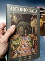 Tres novelas Antonio Gala, Mas alla del Jardin, La pasion turca, La regla de tres - Imagen 7