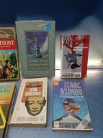 8 novelas sci fi, ciencia ficción diferentes autores - Imagen 2