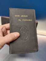 4 libros religiosos años 30, con Jesus al paraíso, manual de piedad y mas - Imagen 2