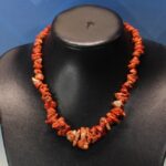 01. Collar, gargantilla antigua de coral rojo.
