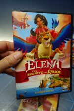 3 DVDs Elena de Ávalor Disney - Imagen 3