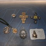 Lote de material religioso
