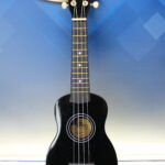 Ukelele Winzz modelo Augil Black 21”. Principiantes.