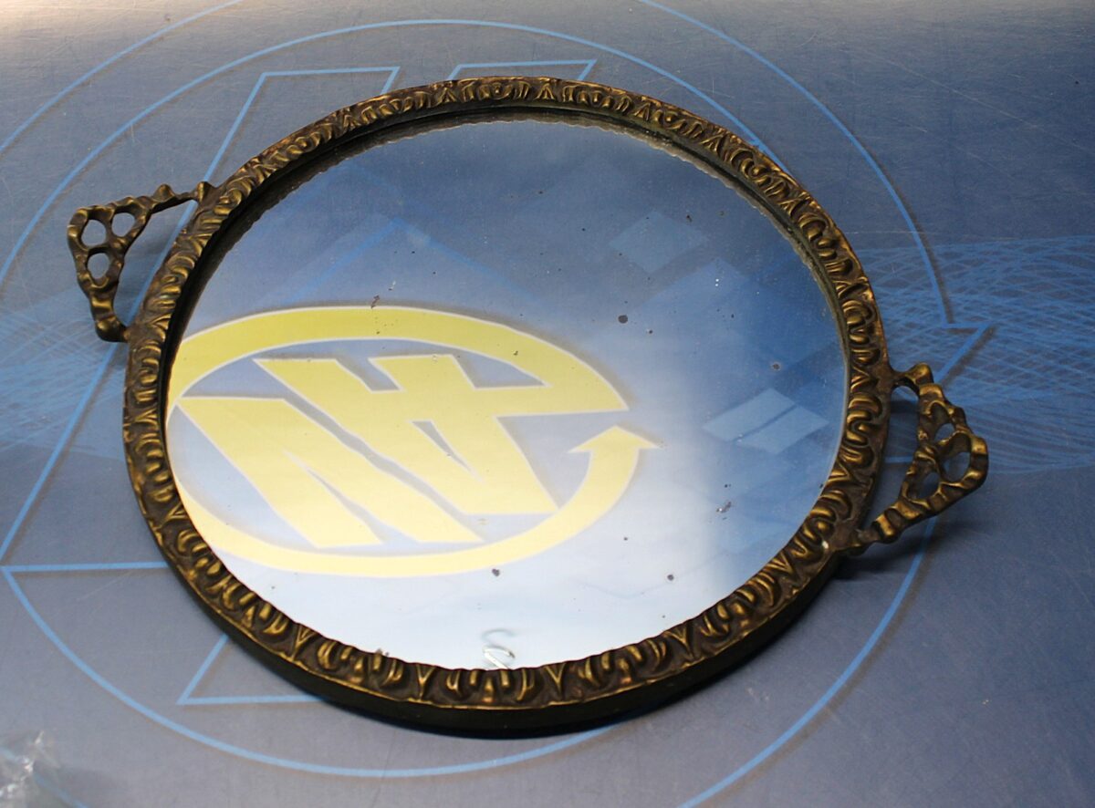 IMG_1399 Antigua bandeja circular de bronce con espejo. Centro de mesa. - Imagen 1