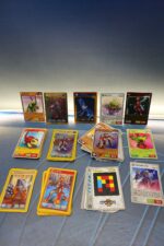 Más de 90 cartas Invizimals Panini