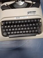 Maquina de escribir, Olivetti Lettera 10 - Imagen 5