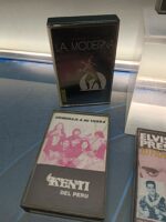 11 casetes , estado aceptable, el precio es por todos - Imagen 10