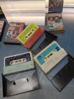 11 casetes , estado aceptable, el precio es por todos - Imagen 7